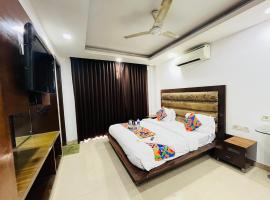 Hotel Imperial Palace Near Kalka Ji，位于新德里的酒店