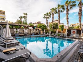 HMA Hotel & Suites，位于阿拉尼亚的公寓式酒店