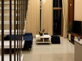 The Loft Life Premium Duplex，位于古尔冈的酒店