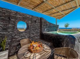 Mperes Villas，位于Santorini的酒店
