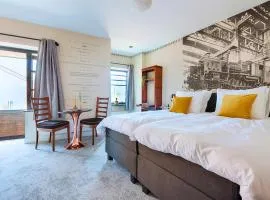 City Center Stay Fast Wi-Fi, Designer Bathroom