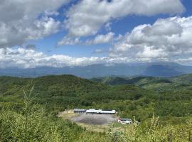 聖山パノラマホテル，位于长野的酒店