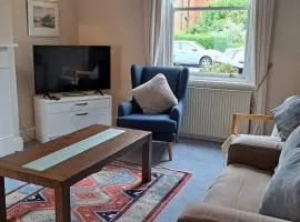 Stunning 3BD Victorian House in Bramhall Village