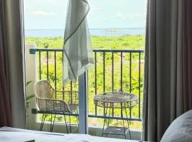 Adam&Eva Condo Staycation