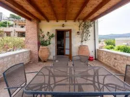 Mountain View Villa, by the Pool,Aris