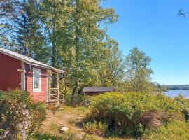 1 Bedroom Awesome Home In Eskilstuna，位于埃斯基尔斯蒂纳的酒店