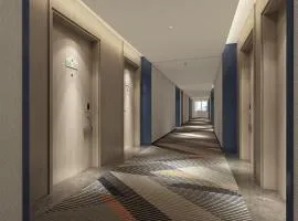 青岛城市阳台智选假日酒店