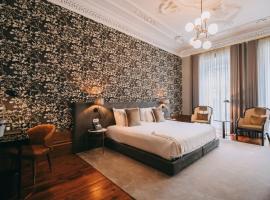 Torel Royal Court，位于吉马良斯的酒店