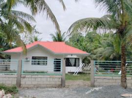 The Red Roof，位于Batuan的酒店