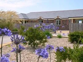 Hazel - 3 Bed accessible holiday cottages