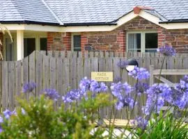 Willow Beautiful 3 bed accessible holiday cottages