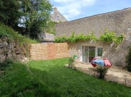Logement entier dans village calme，位于吉维瓦尔的酒店