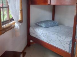 Cabañas Riviera Pacific，位于佩德纳莱斯的酒店