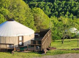 StoneWind Retreat，位于Chester的酒店