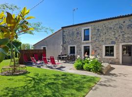 GÎTE chez la petite marie à 40 mn du PUY DU FOU，位于蒙科坦特的酒店