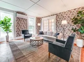 Near Lake and Wineries Spacious Union Springs Home!