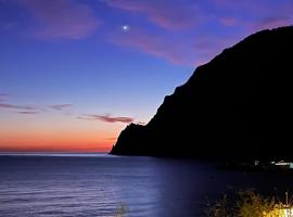 Da Vice Rooms，位于蒙特罗索阿尔马雷的住宿