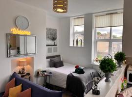 Luxurious Studio flat in Shipley Central，位于希普利的酒店