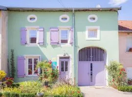 Gîte familial près de Nancy avec grand jardin, spa, salle de jeux, et équipements pêche - FR-1-584-15
