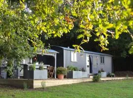 Top Farm Shepherds Lodge