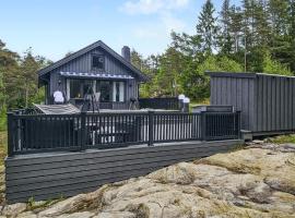 Amazing Home In Gressvik，位于格尔斯维克的豪华酒店