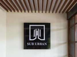 Hotel Suburban，位于钱德加尔的酒店