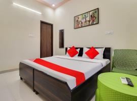 Hotel O DIVINE HOME，位于Jhājra的酒店