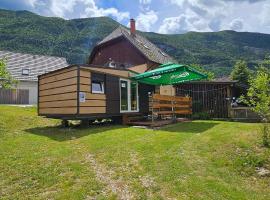Simonai Mobile Homes，位于Čezsoča的豪华帐篷营地