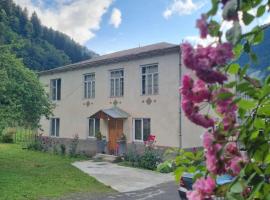 Napertskala Guesthouse，位于Utsera的酒店