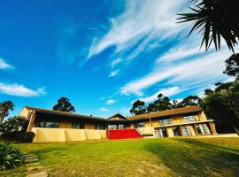 Into the Sunset Manor，位于戈登湾的酒店