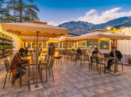 The Hosteller Mcleodganj, Mall Road，位于麦罗肯机的酒店