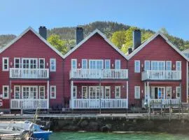 Nice Apartment In Auklandshamn