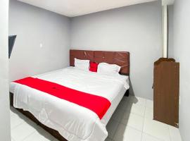 RedDoorz at Graha Aisyah Menteng Medan，位于Polonia Airport的酒店