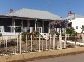 Roseneath Cottage，位于诺瑟姆的酒店