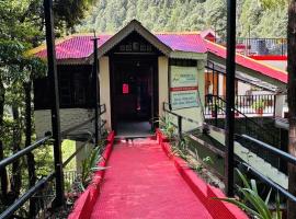 Hotel Paradise hiils dalhousie，位于戴尔豪斯的酒店