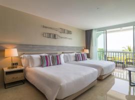 Centara Ao Nang Beach Resort & Spa Krabi，位于奥南海滩的酒店
