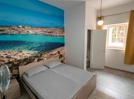 Cosy Studio Apartment in Swieqi，位于Is-Swieqi的酒店