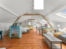 Sunny Westport Studio Apt. Above Historic Mill