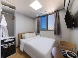 Hongdae Sinchon Theme Motel