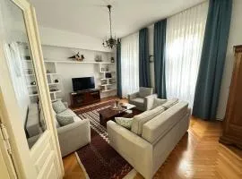 Apartment BEY