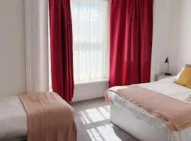 Shirley Guest House