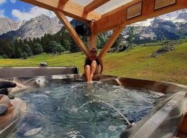 Chalet Inarpa - Appartements et Suites，位于拉克吕萨的酒店