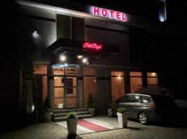 皇家酒店，位于泰托沃的酒店