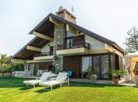 Luxurious Seafront Villa in Pefkohori