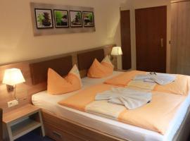 Hotel Deutsches Haus Wolfen OHG，位于沃尔芬的酒店