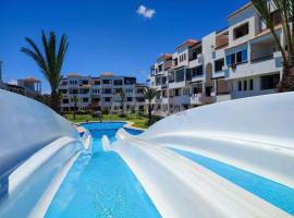 Sea View Apartment in Bahia del Cabo 2 Pools & Beach，位于卡博尼格洛的酒店
