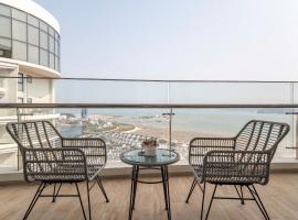 Comzy Homestay by Citadines Residence Ha Long，位于下龙湾的公寓