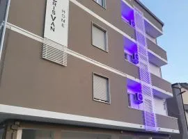 Crisvan Home