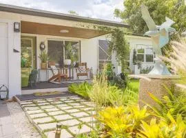 Pet-Friendly Home ~ 6 Mi to Jensen Beach Park!