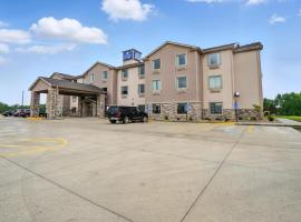 Cobblestone Hotel & Suites - Russells Point at Indian Lake，位于Russells Point的酒店